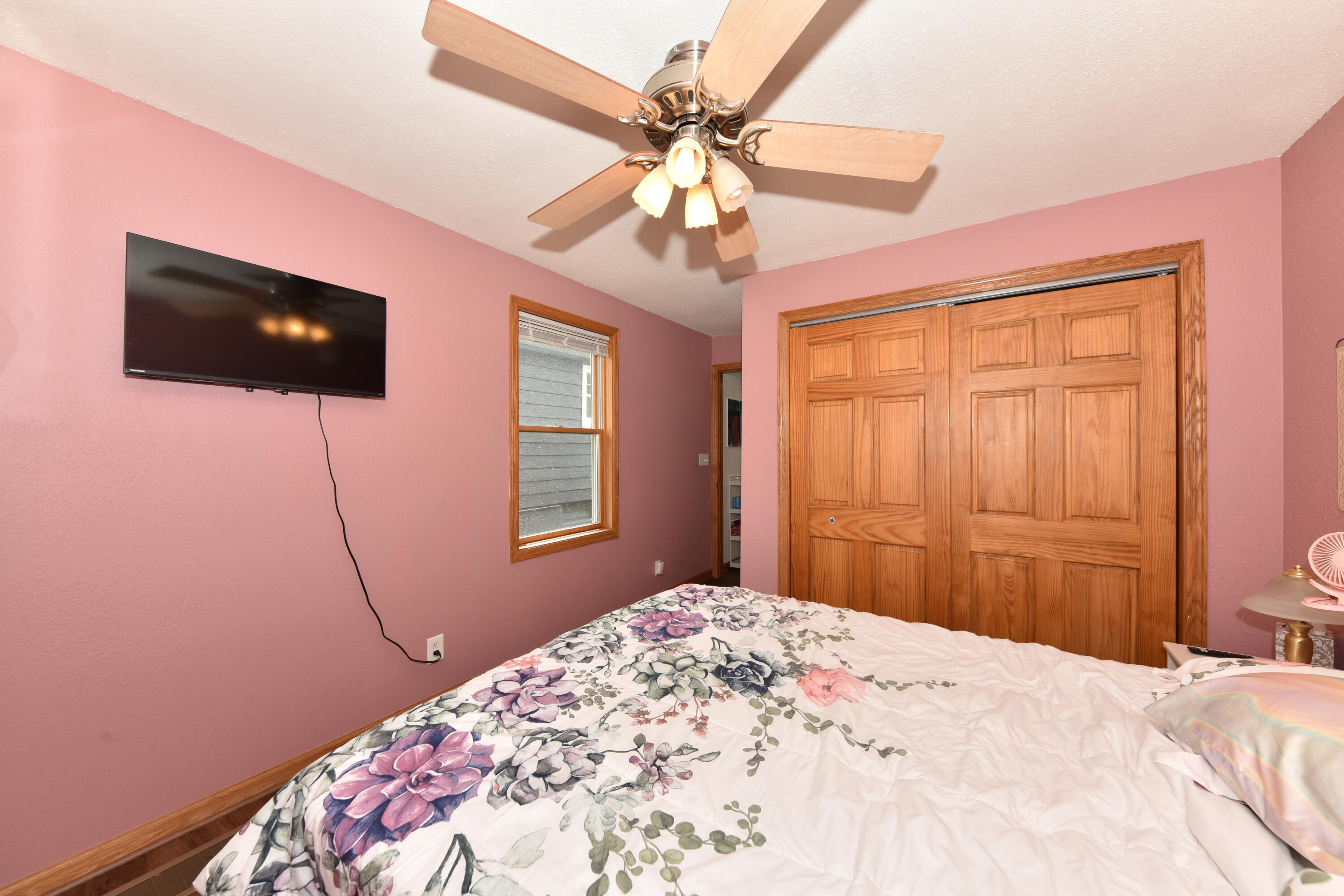 657 First Street Hartford, WI 53027 - Photo 14 of 28 BR 1