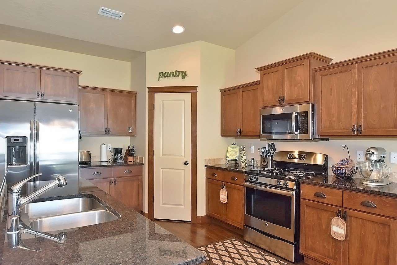 3908 Moonlight Court Spokane, WA 99208 - Photo 12 of 20 Gallery Image 12