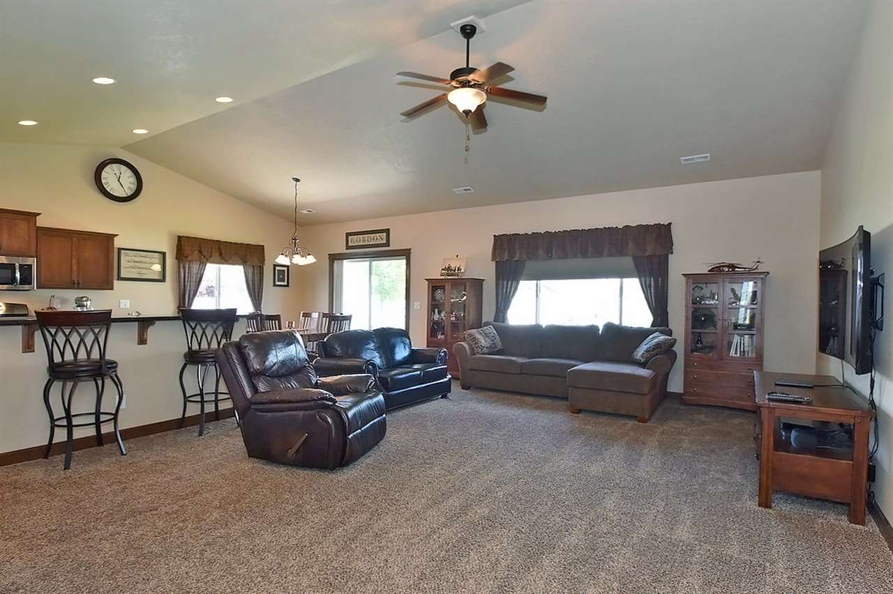 3908 Moonlight Court Spokane, WA 99208 - Photo 5 of 20 Gallery Image 5
