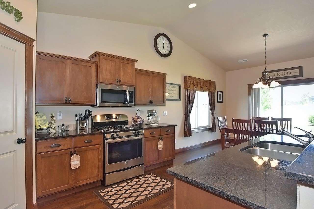 3908 Moonlight Court Spokane, WA 99208 - Photo 9 of 20 Gallery Image 9