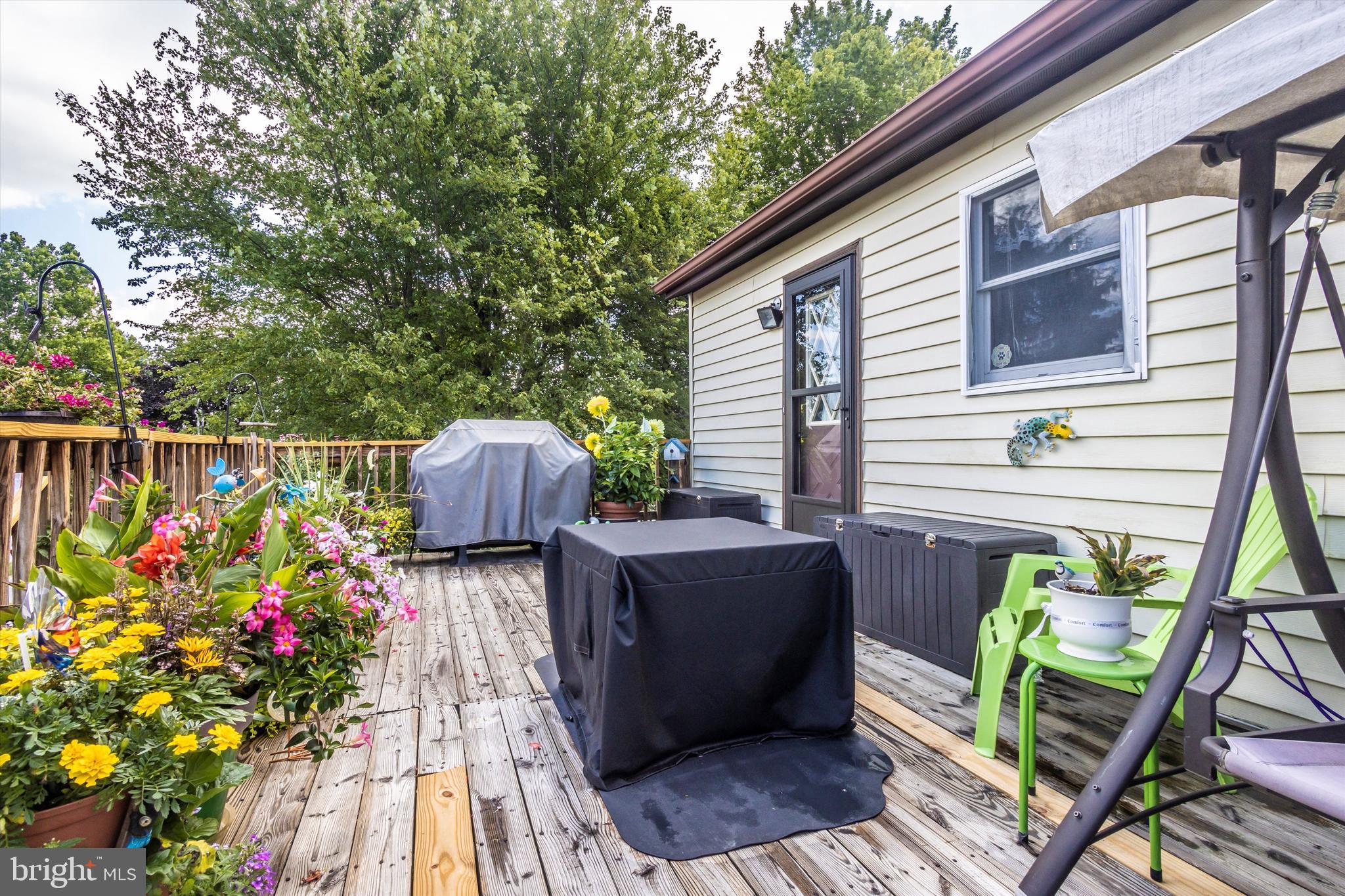 2798 Rachele Court Manchester, MD 21102 - Photo 35 of 42 Entertainers Delight on Rear Deck with A+ View!