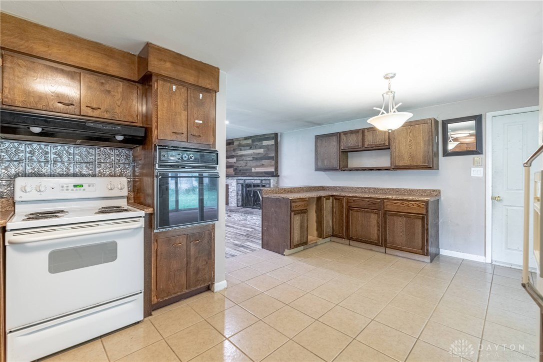 5545 Marshall Road Dayton, OH 45429 - Photo 10 of 24 Gallery Image 10