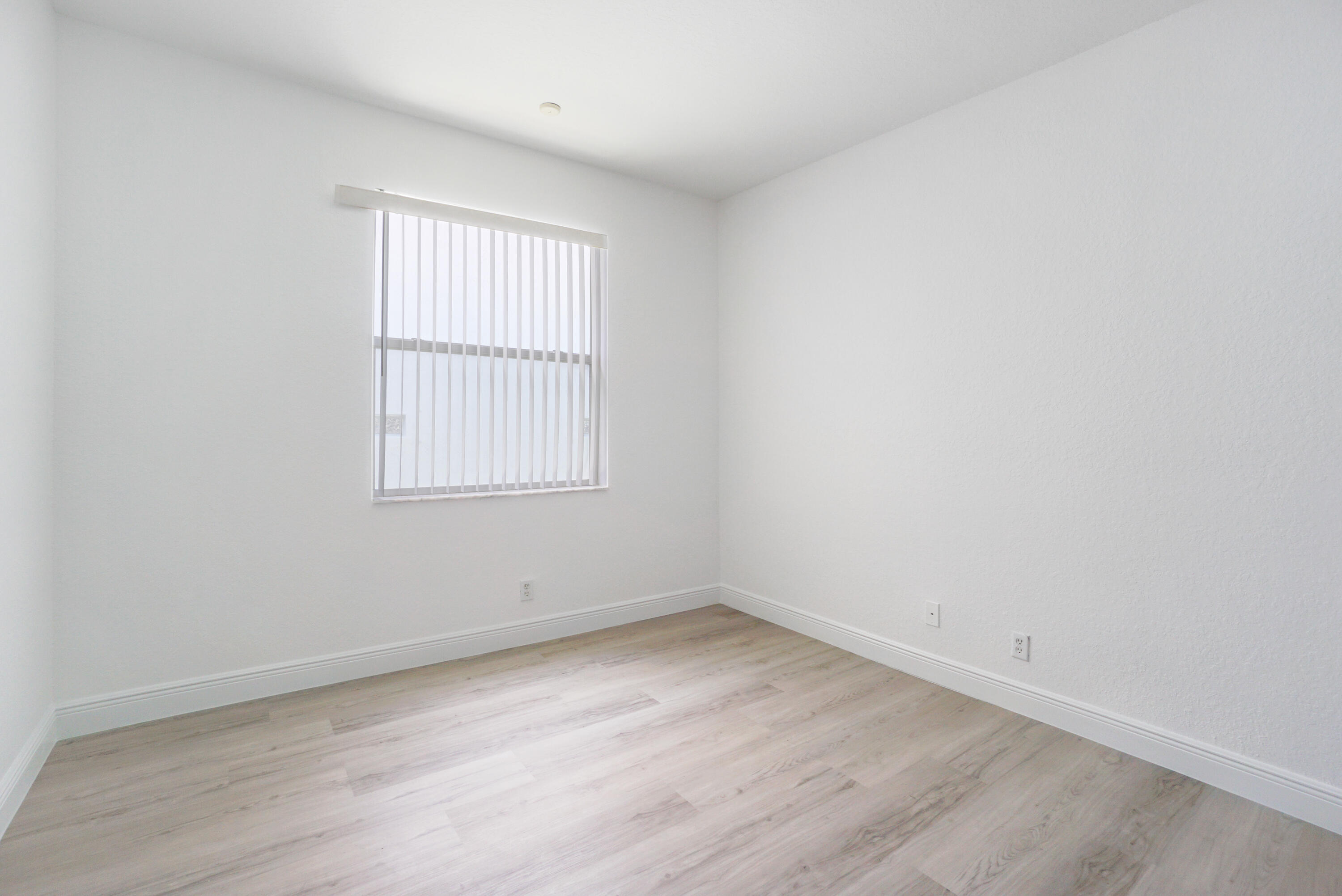 1213 Rose Gate Boulevard Riviera Beach, FL 33404 - Photo 18 of 33 DSC05067