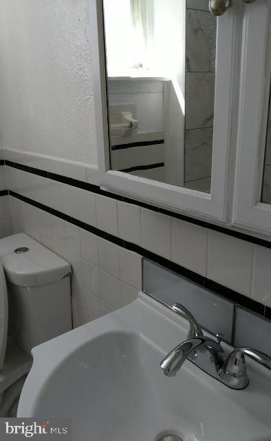 2109 Rolander Street Hyattsville, MD 20783 - Photo 19 of 25 Bathroom Lover Level