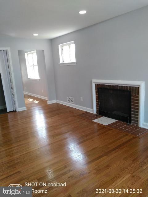 2109 Rolander Street Hyattsville, MD 20783 - Photo 8 of 25 Living Room