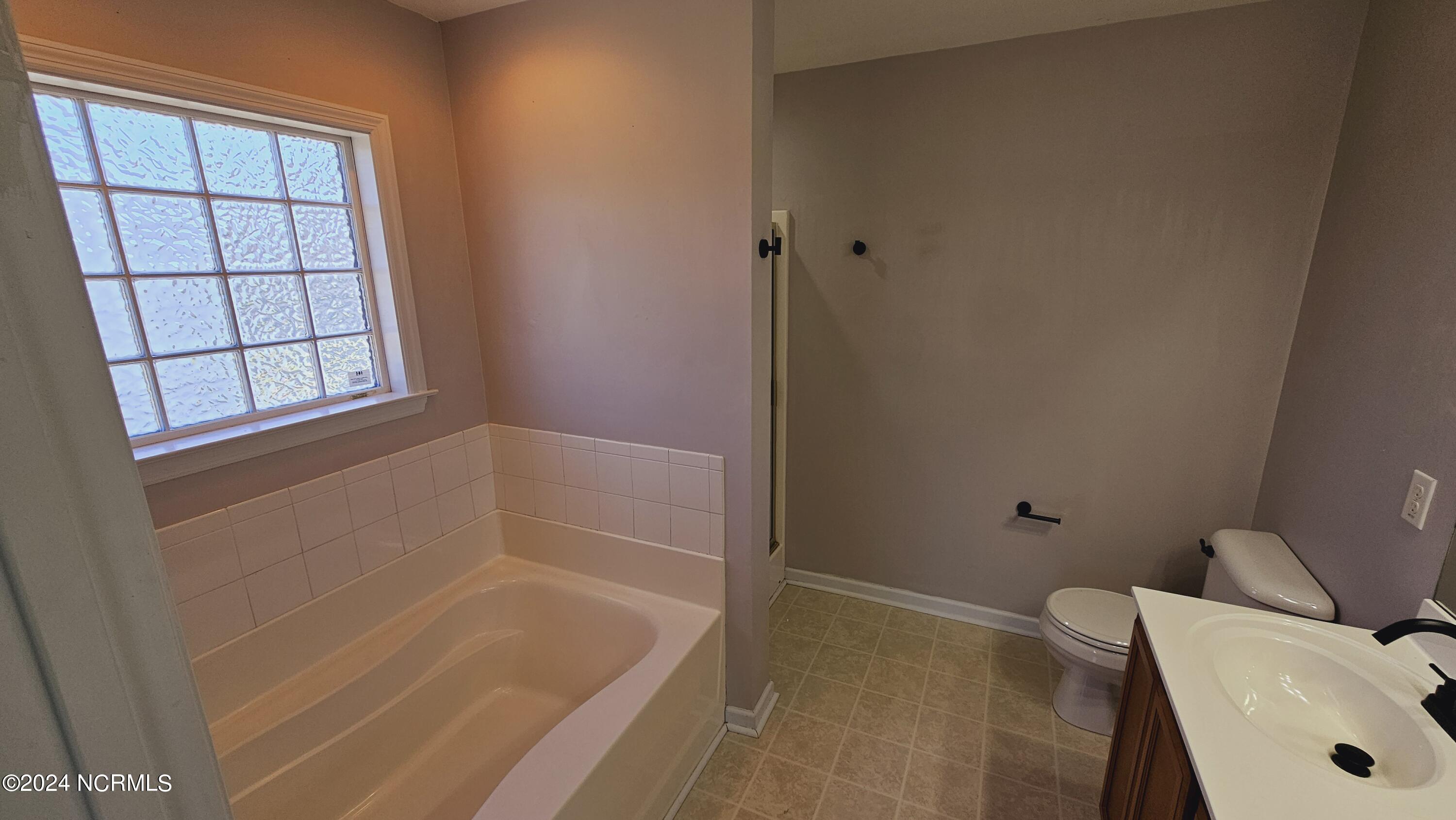 121 Deer Crossing Road Jacksonville, NC 28540 - Photo 8 of 18