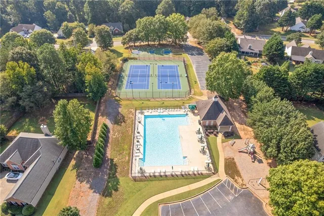 $584,900 | 2264 Oak Falls Lane, Buford, GA 30519