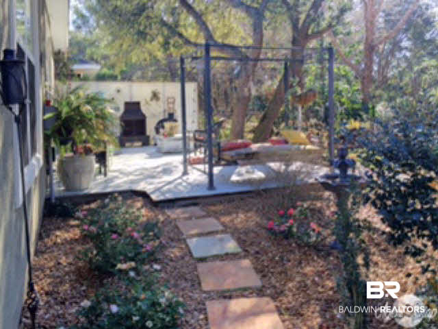 23 Marsh Point Gulf Shores, AL 36542 - Photo 3 of 24 Backyard