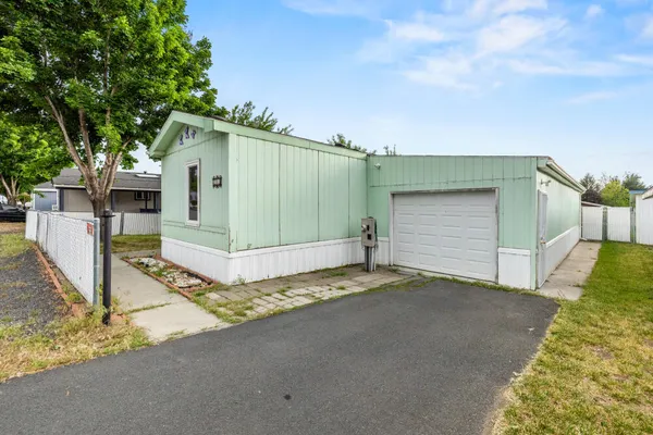 $89,900 | 4751 Bellm Drive, Unit SPC 203, Klamath Falls, OR 97603