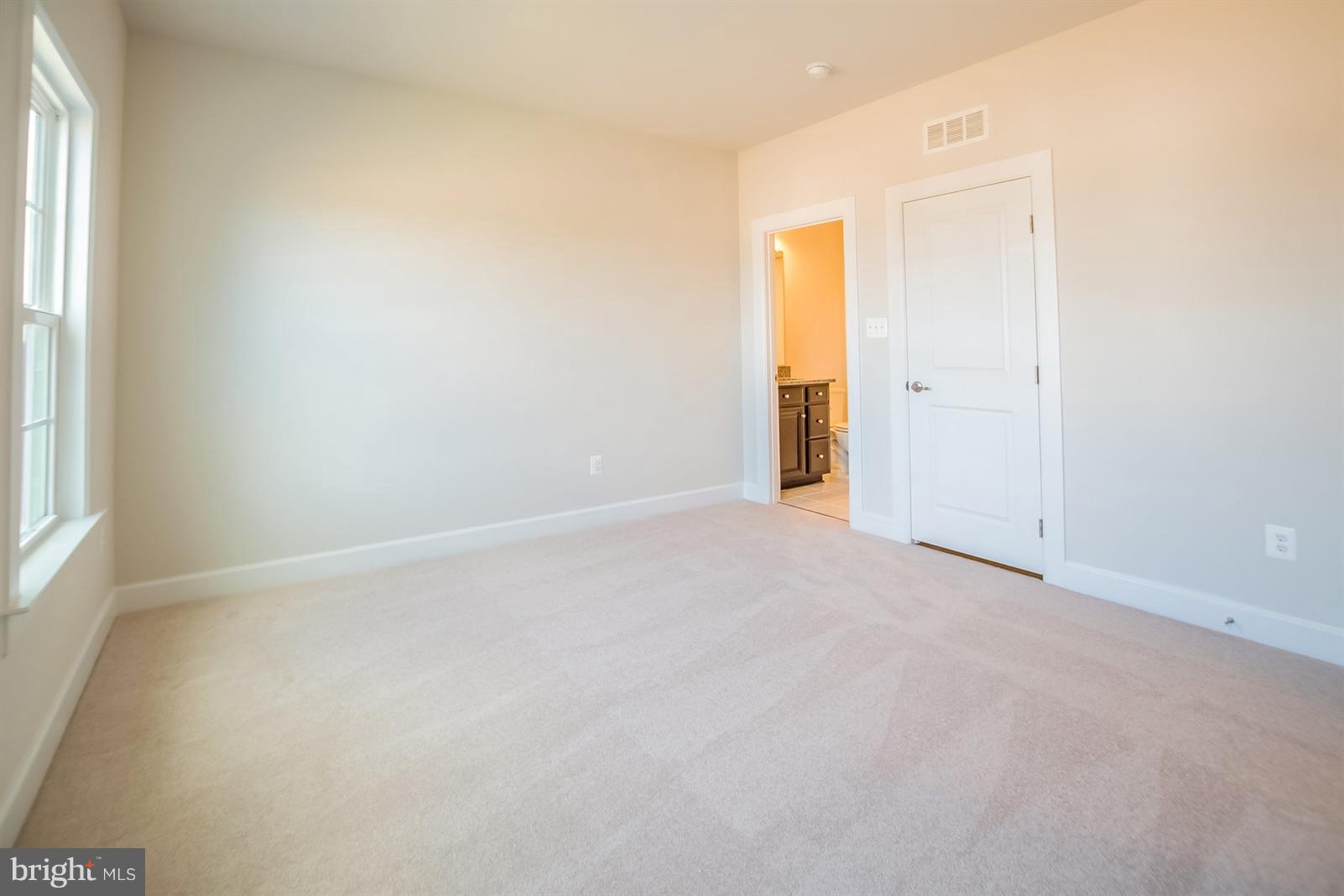 21201 Cracklin Road Laytonsville, MD 20882 - Photo 10 of 22 Bedroom
