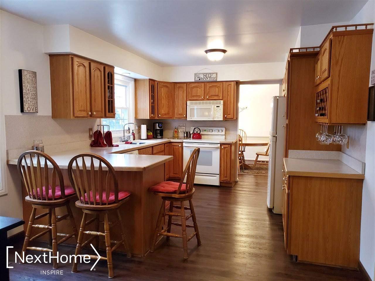 5105 North Georgetown Road Grand Blanc, MI 48439 - Photo 8 of 40 21551216-7.JPG