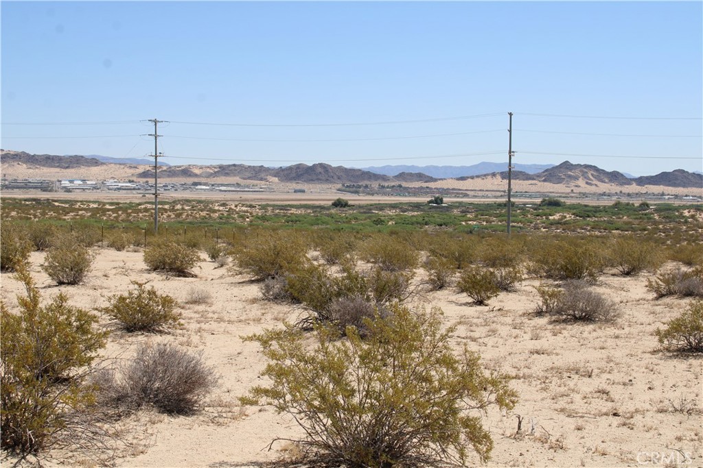 29 Morongo Road Twentynine Palms, CA 92277 - Photo 17 of 21