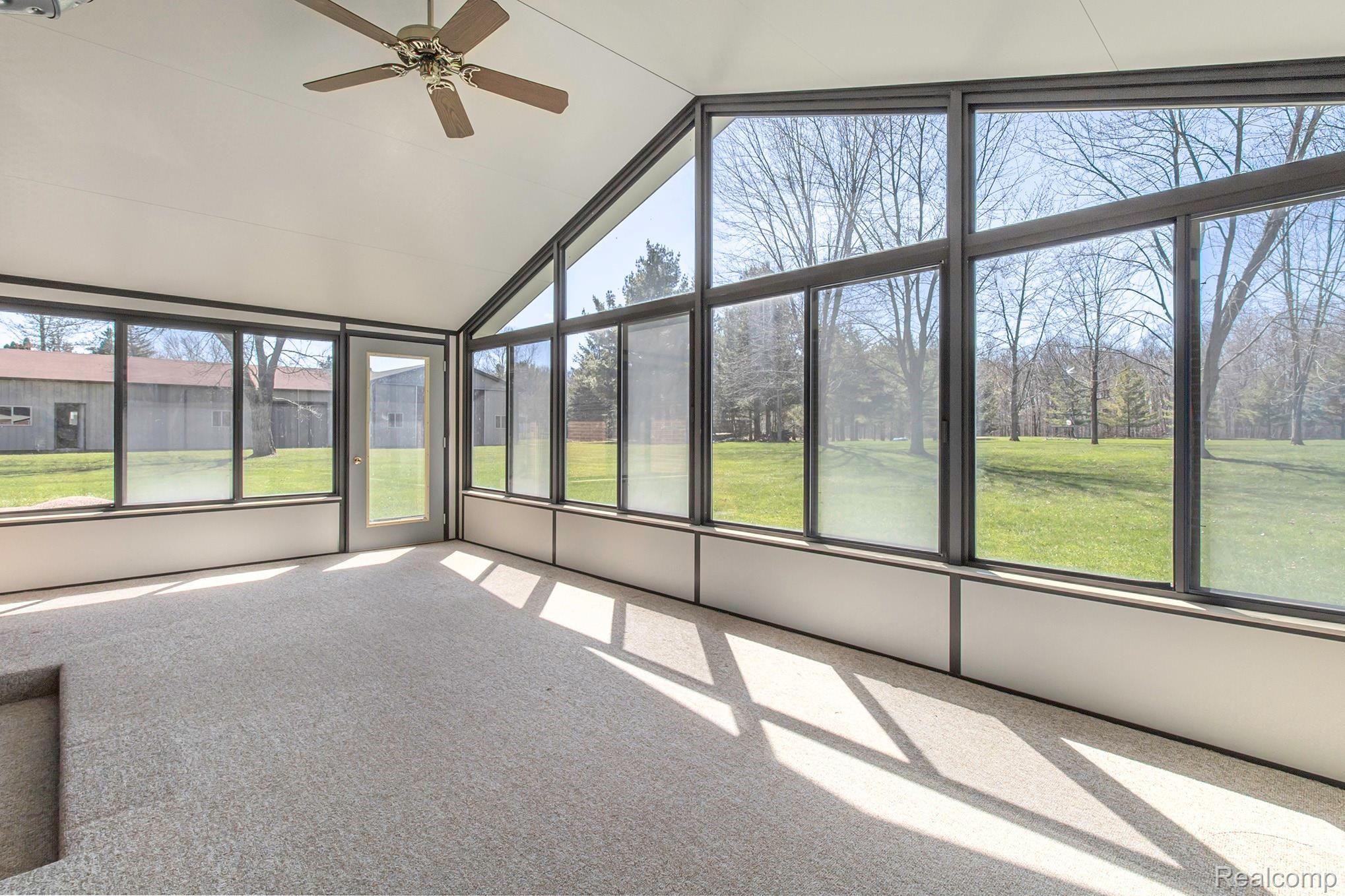 12084 Odell Road Linden, MI 48451 - Photo 11 of 48 IMG_6798.jpg