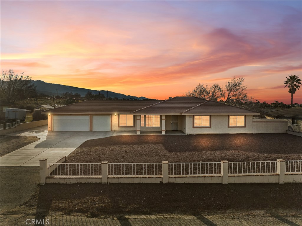 9550 Riggins Road Phelan, CA 92371 - Photo 44 of 47 a front view of a house