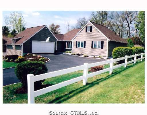15 Oaken Road Bristol, CT 06010 - Photo 1 of 1 Gallery Image 1