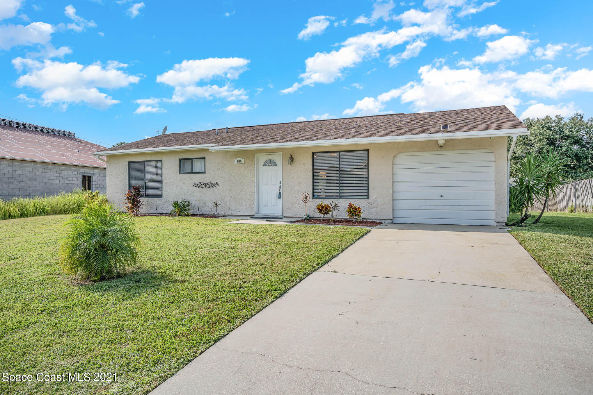 184 Abalone Road Northwest Palm Bay, FL 32907 - Photo 2 of 17 MAS05282-Edit