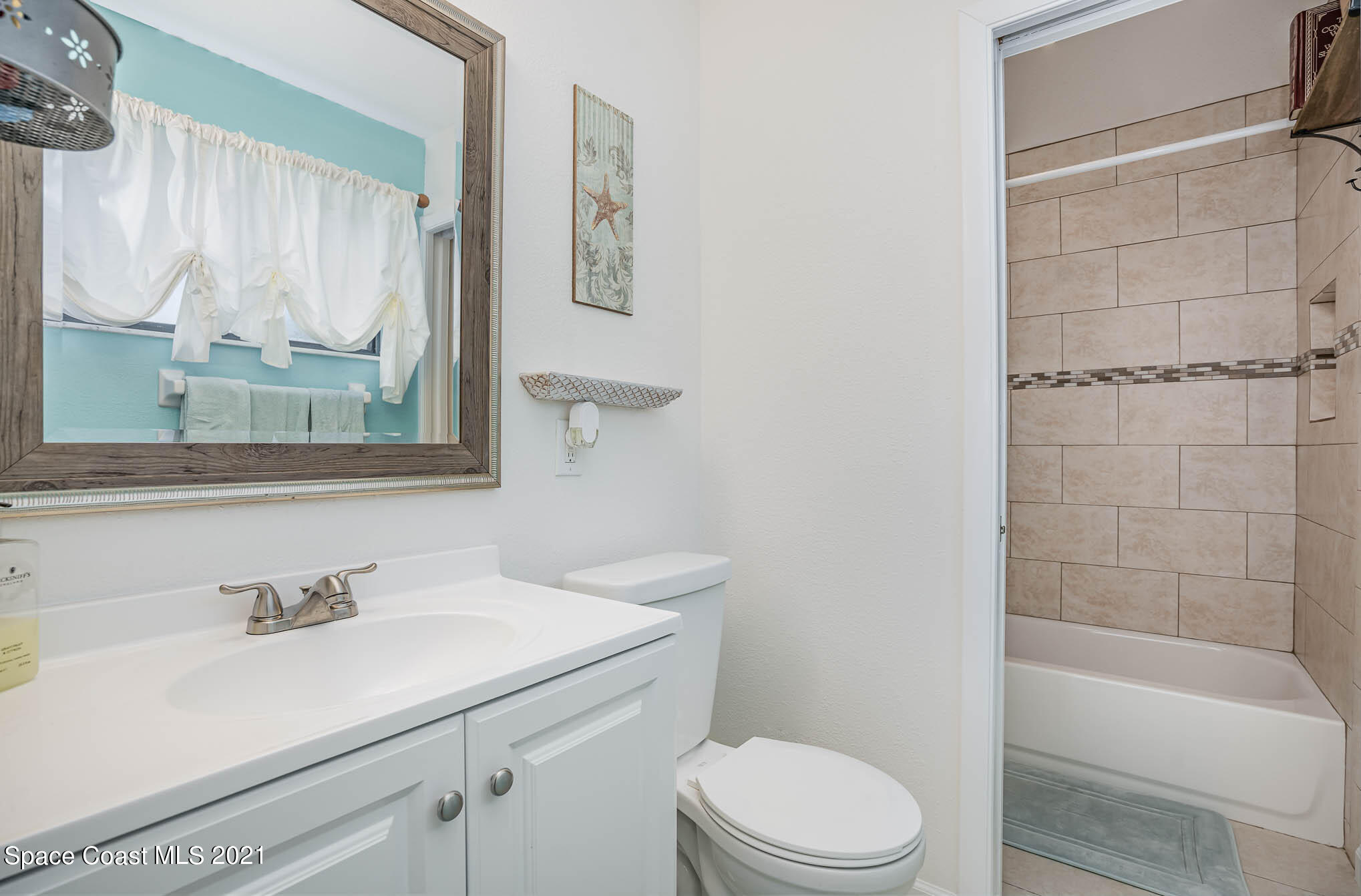 184 Abalone Road Northwest Palm Bay, FL 32907 - Photo 9 of 17 MAS05306-Edit