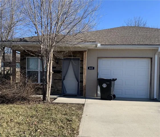 $199,000 | 812 Riffle Drive, Pleasant Hill, MO 64080