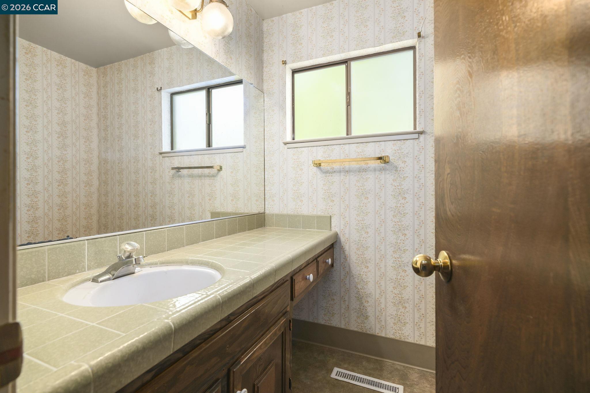 428 El Rio Danville, CA 94526 - Photo 12 of 35