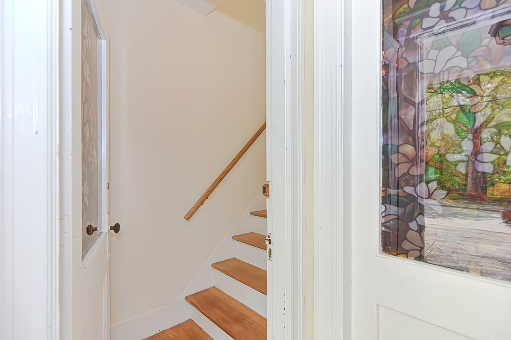 126 Copperfield Road, Unit 2 Worcester, MA 01602 - Photo 4 of 36