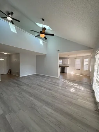 $1,950 | 1123 Northview Drive, Crestview, FL 32536