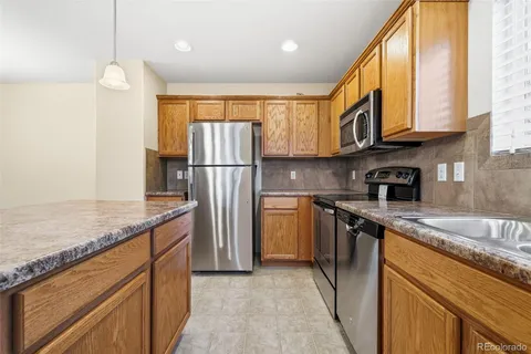 $450,000 | 14300 Waterside Lane, Unit T1, Broomfield, CO 80023