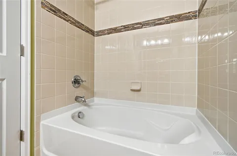 $450,000 | 14300 Waterside Lane, Unit T1, Broomfield, CO 80023