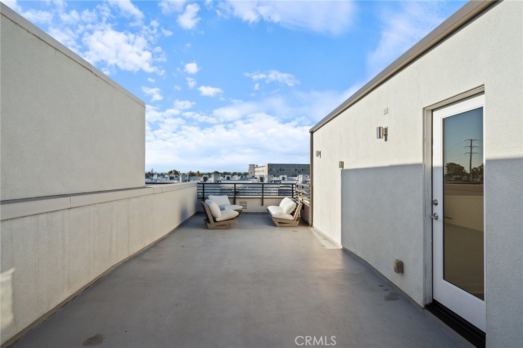 217 Placemark Irvine, CA 92614 - Photo 27 of 39 a view of a terrace with storage and utility