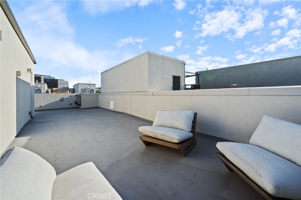 217 Placemark Irvine, CA 92614 - Photo 28 of 39 a living room with furniture and a couch