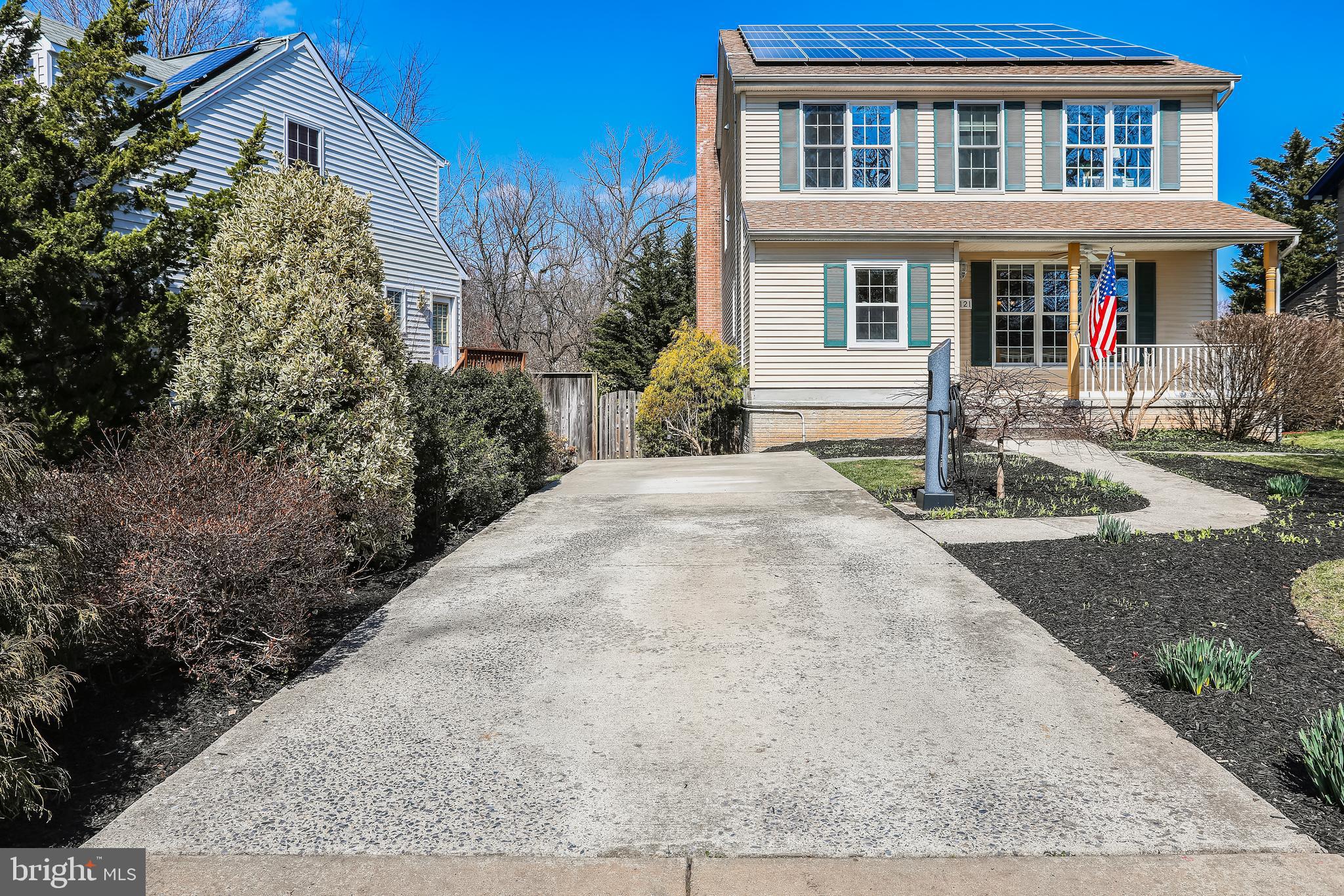 11121 Midvale Road Kensington, MD 20895 - Photo 2 of 47 Front Exterior w/ Parking