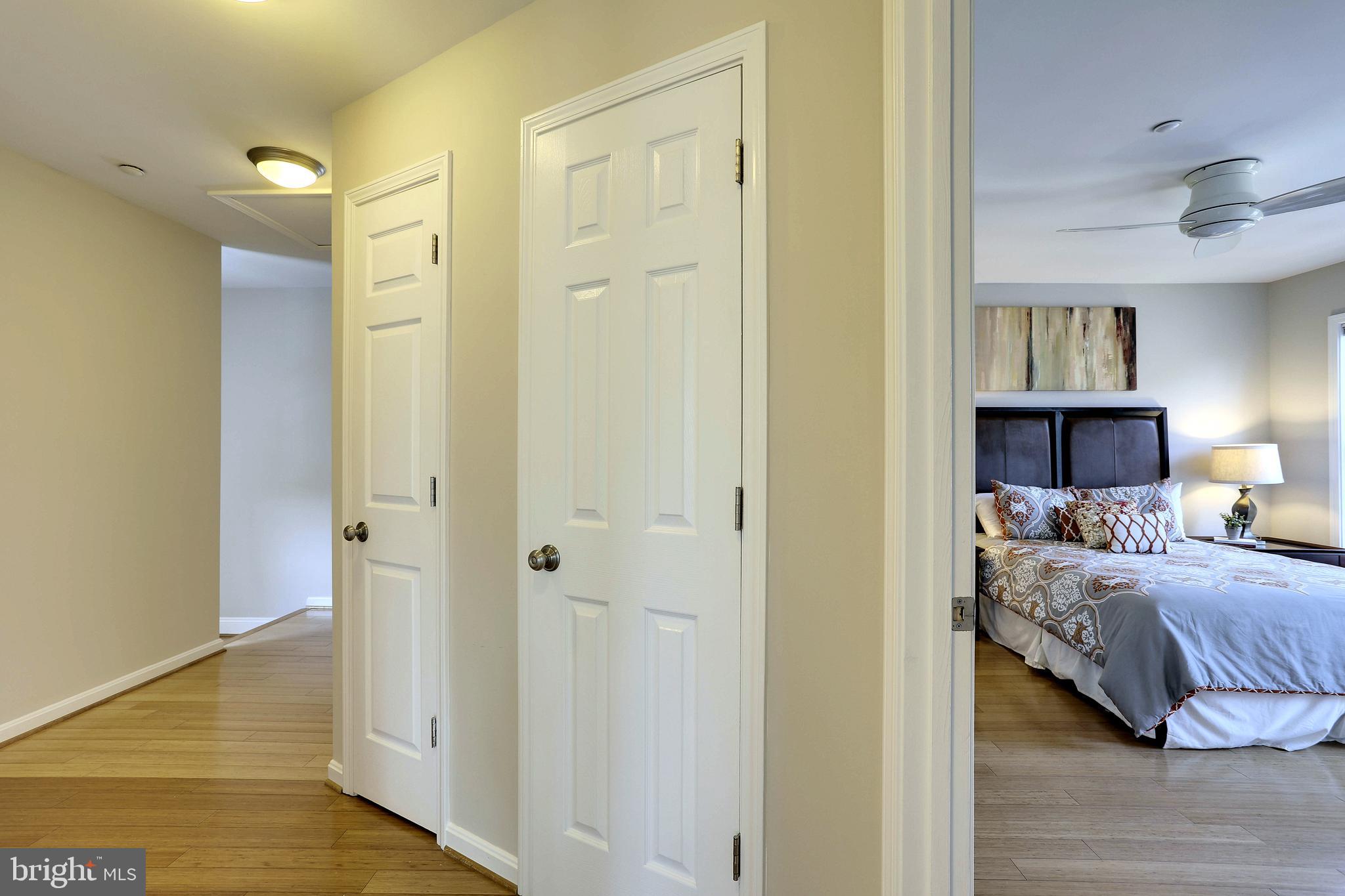 11121 Midvale Road Kensington, MD 20895 - Photo 20 of 47 Upper Level Hall