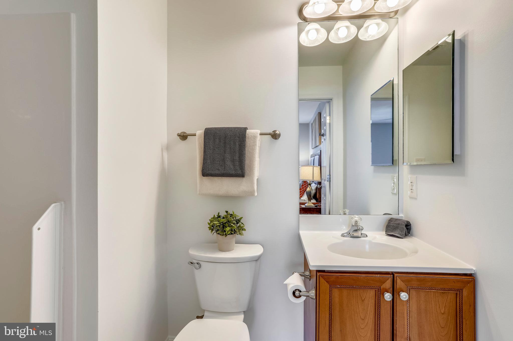 11121 Midvale Road Kensington, MD 20895 - Photo 24 of 47 Upper Level Master Bath 2