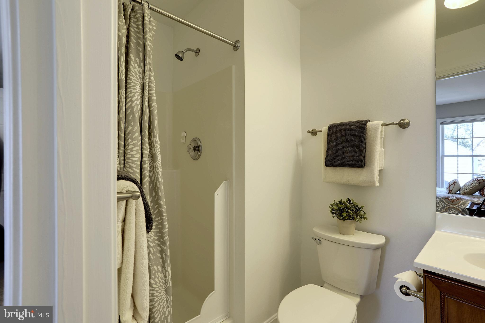 11121 Midvale Road Kensington, MD 20895 - Photo 25 of 47 Upper Level Master Bath 2