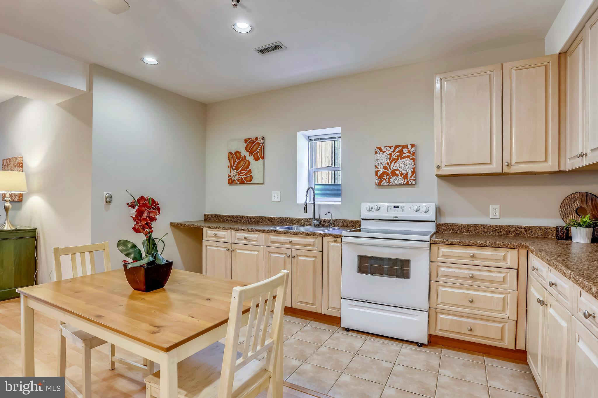 11121 Midvale Road Kensington, MD 20895 - Photo 41 of 47 Lower Level Kitchen