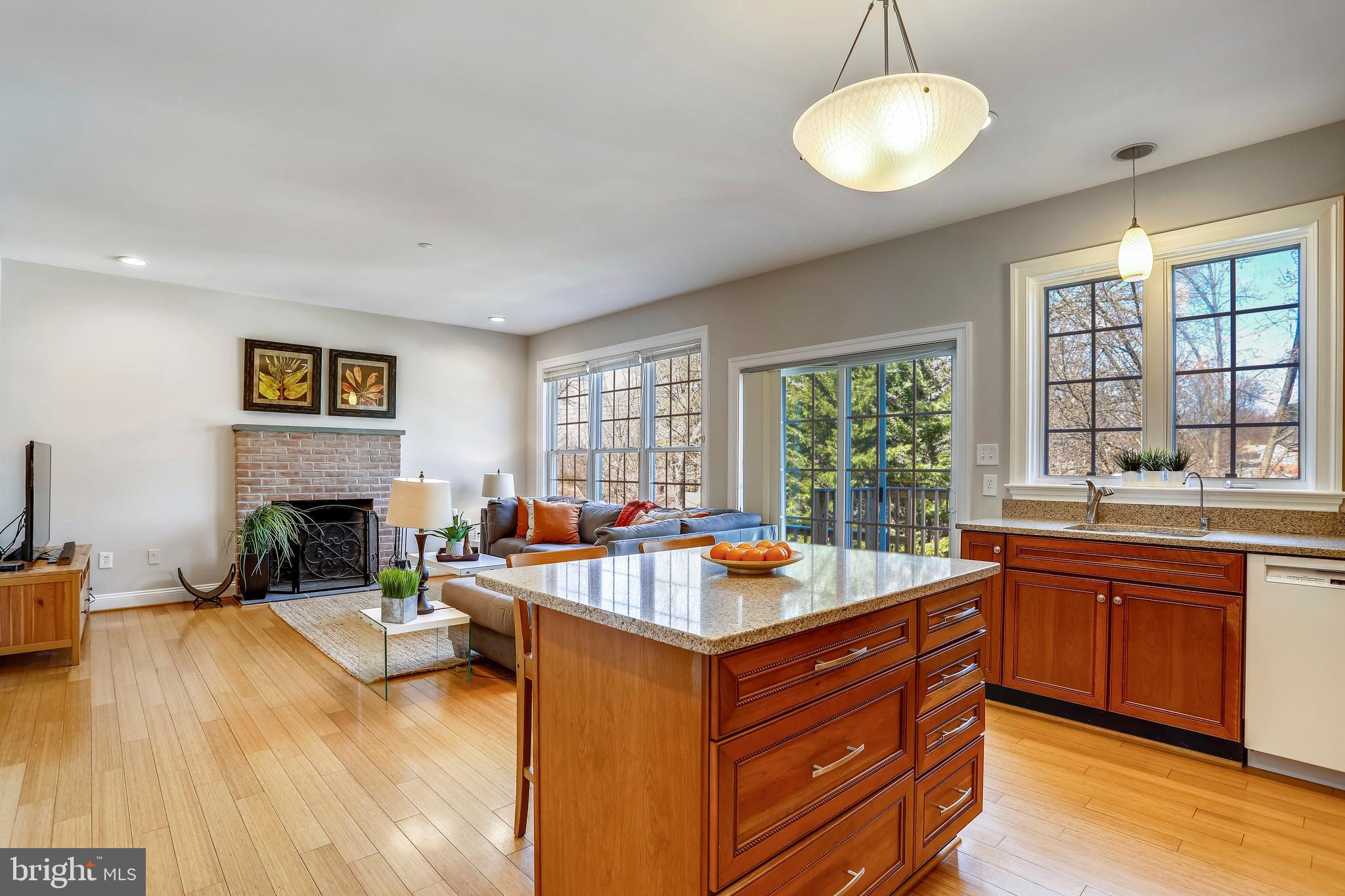 11121 Midvale Road Kensington, MD 20895 - Photo 10 of 47 Kitchen