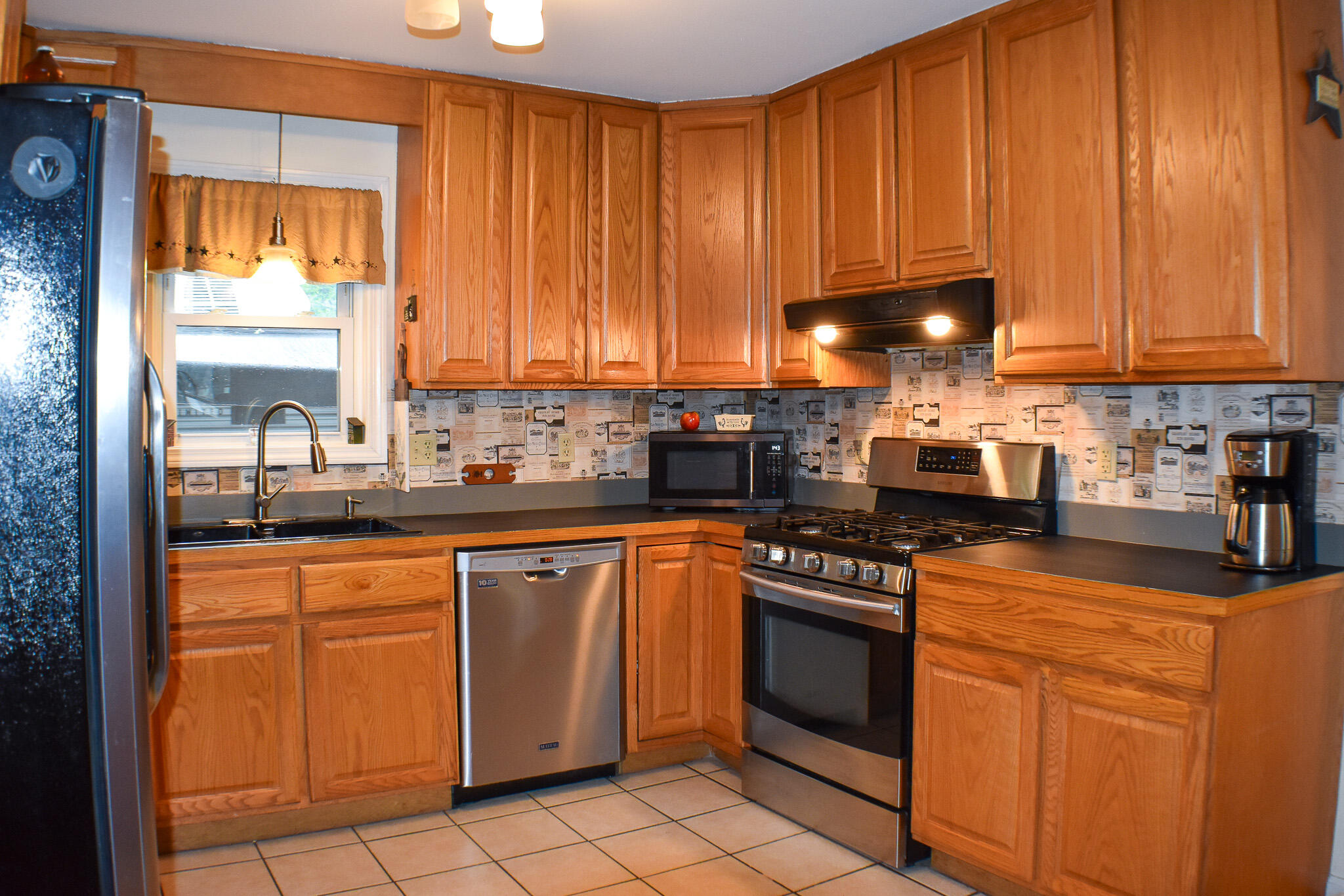 16 Highland Avenue Milo, ME 04463 - Photo 11 of 87 DSC_0624