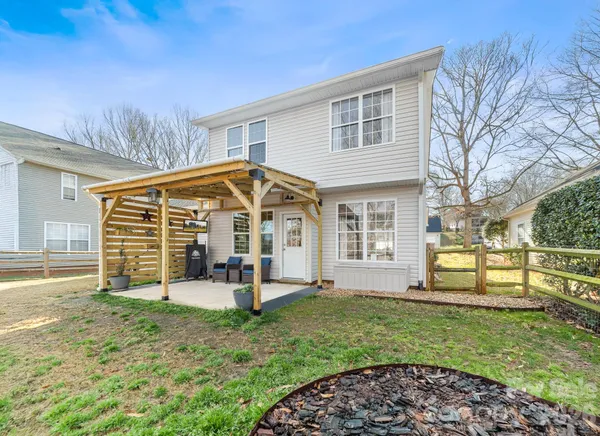 $425,000 | 211 Howe Street, Belmont, NC 28012