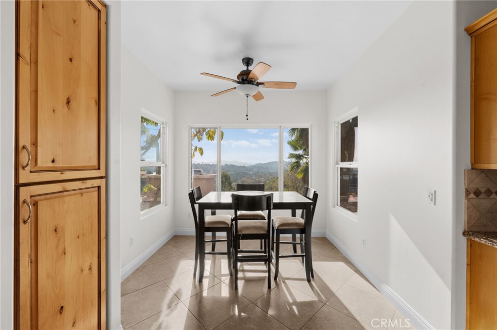 2240 Aqua Hill Road Fallbrook, CA 92028 - Photo 18 of 54 BREAKFAST NOOK