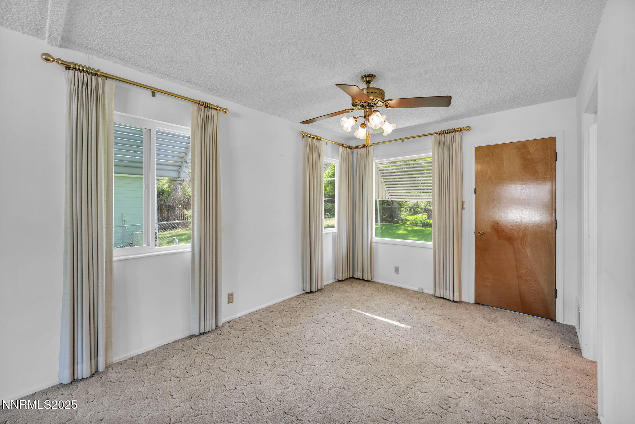 895 Stoker Avenue Reno, NV 89503 - Photo 38 of 43 38-web-or-mls-895-stoker-ave