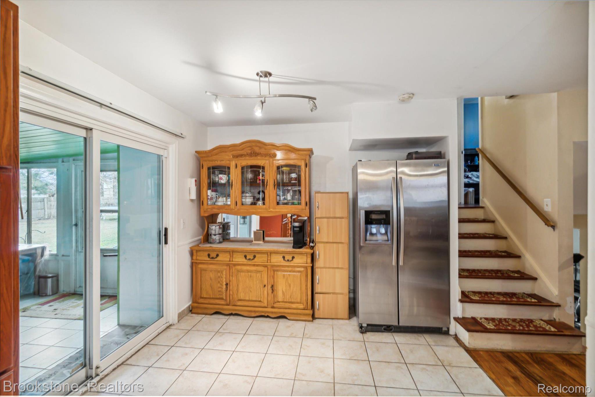 8425 Harding Street Center Line, MI 48015 - Photo 10 of 30 Gallery Image 10