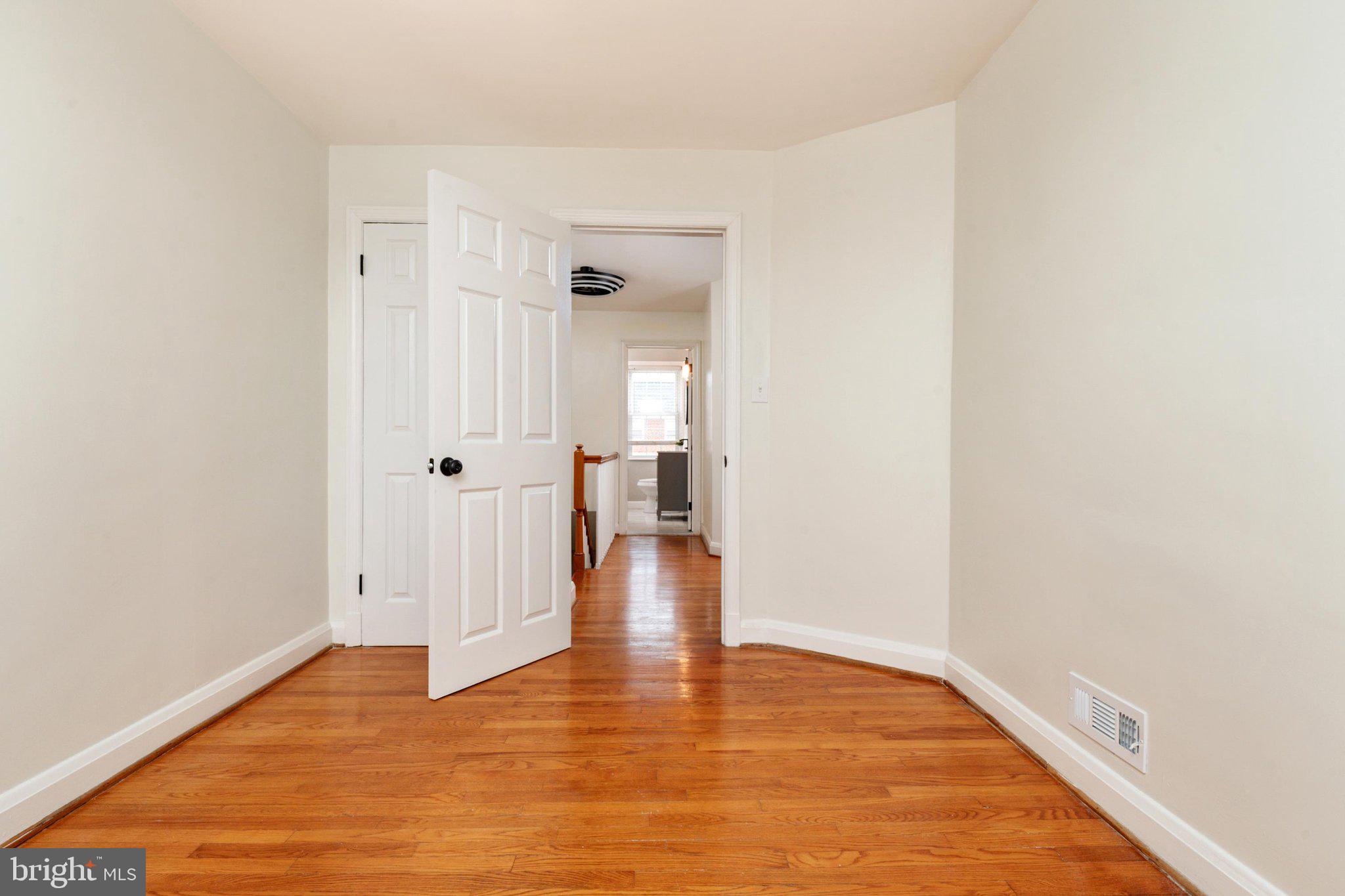 1521 Kennewick Road Baltimore, MD 21218 - Photo 16 of 31