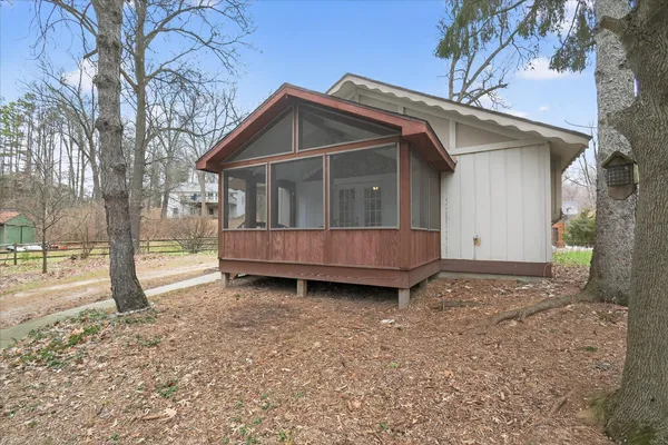 $235,000 | 123 Kochs Bay, Grass Lake, MI 49240