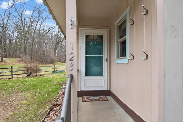 $235,000 | 123 Kochs Bay, Grass Lake, MI 49240