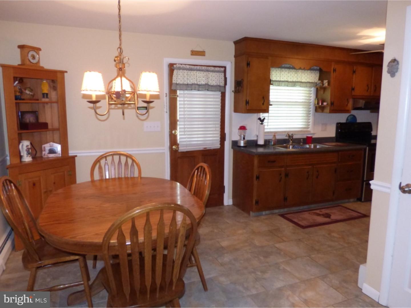 1006 Schoolhouse Road Pottstown, PA 19465 - Photo 8 of 20 Gallery Image 8
