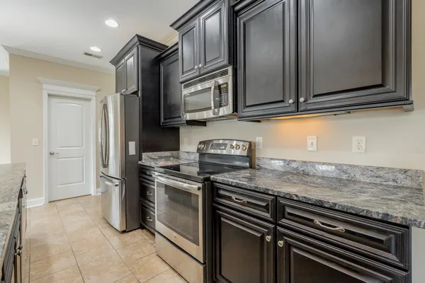 $2,800 | 8602 Kennerly Court, Ooltewah, TN 37363