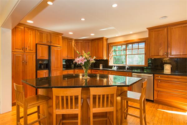 15 Vassar Road Marblehead, MA 01945 - Photo 14 of 27 Gallery Image 14