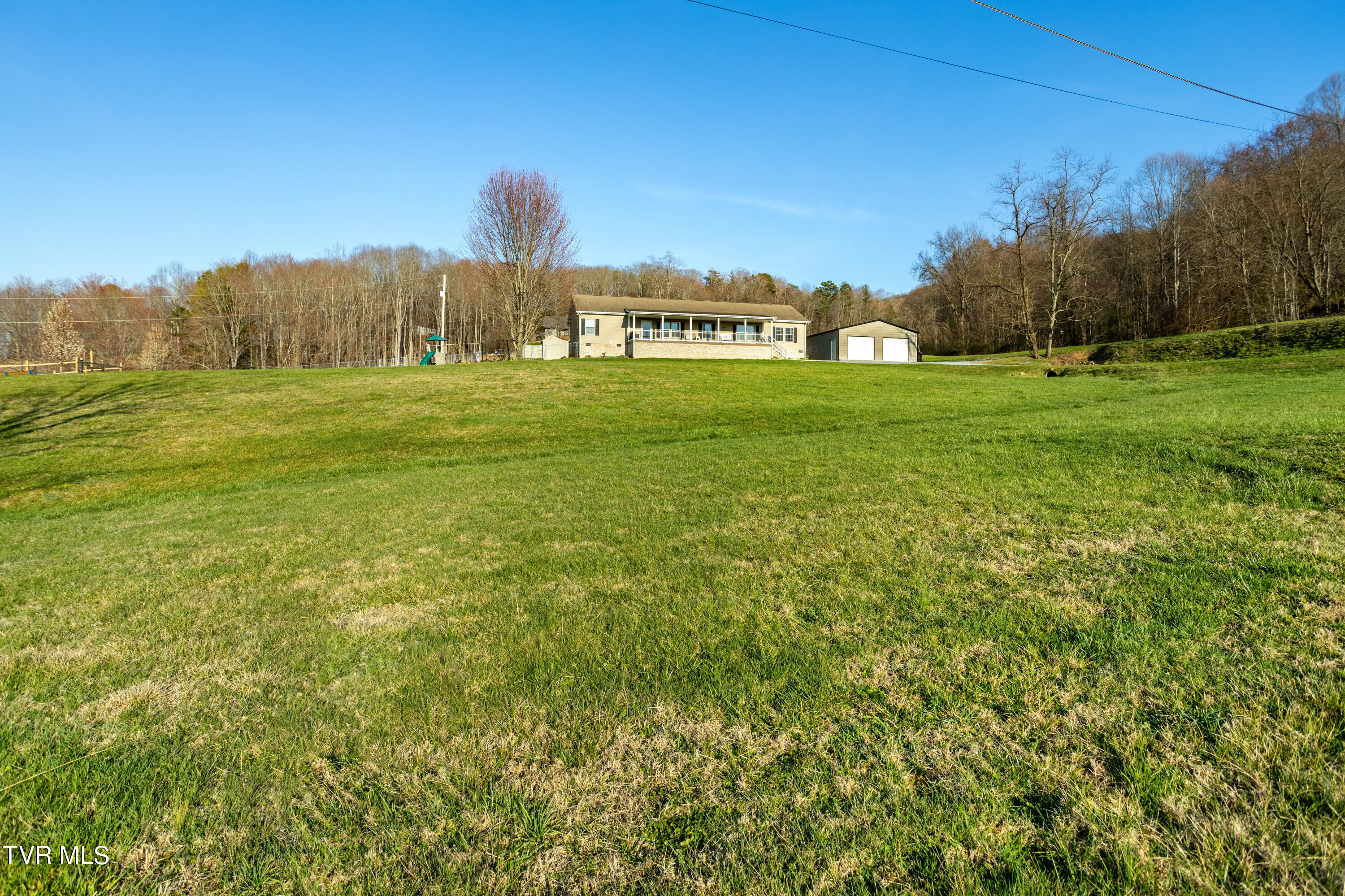388 Drake Road Bristol, TN 37620 - Photo 11 of 42 177A2452-HDR_1