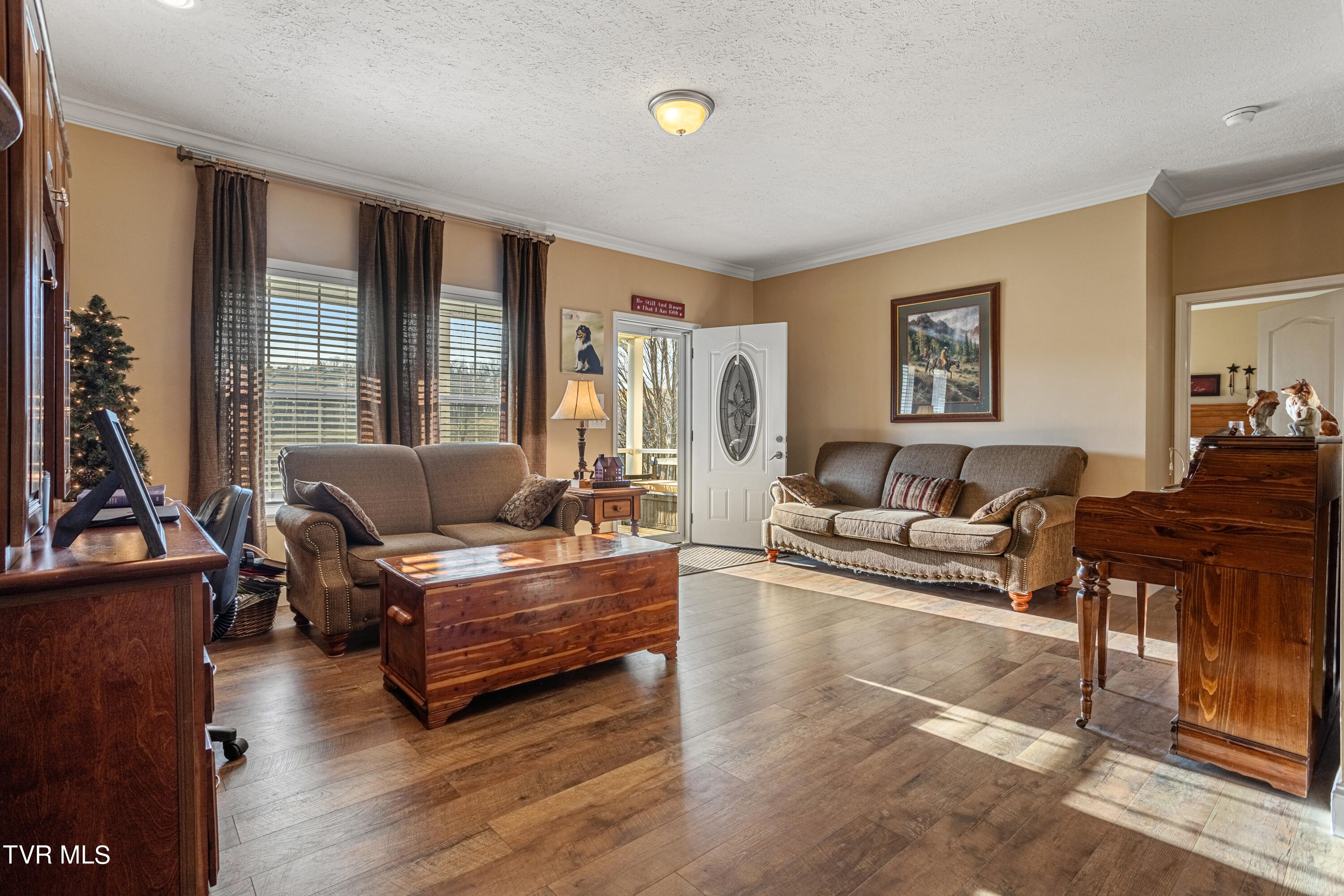 388 Drake Road Bristol, TN 37620 - Photo 21 of 42 177A2492-HDR_1