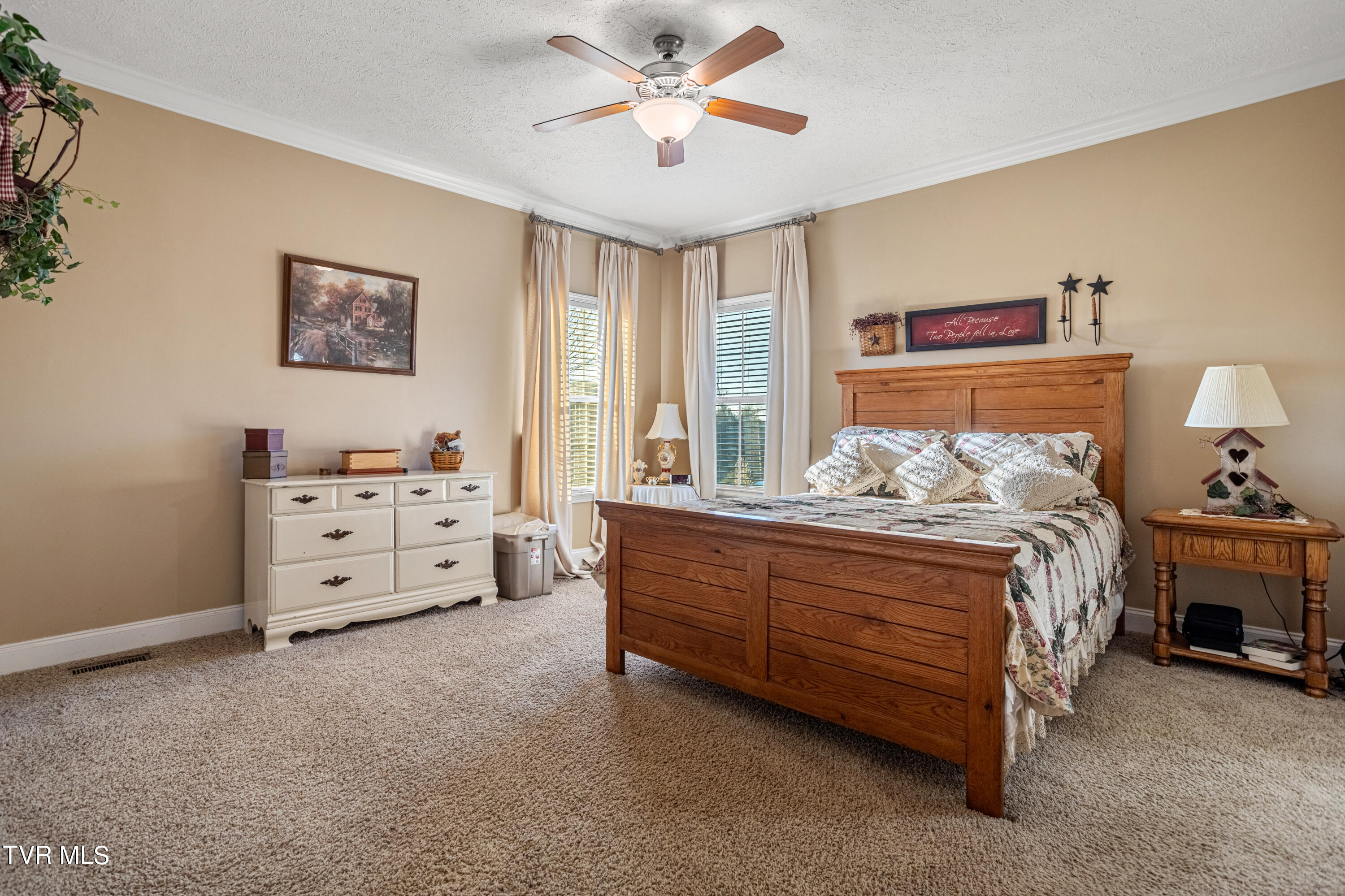 388 Drake Road Bristol, TN 37620 - Photo 23 of 42 177A2500-HDR_1