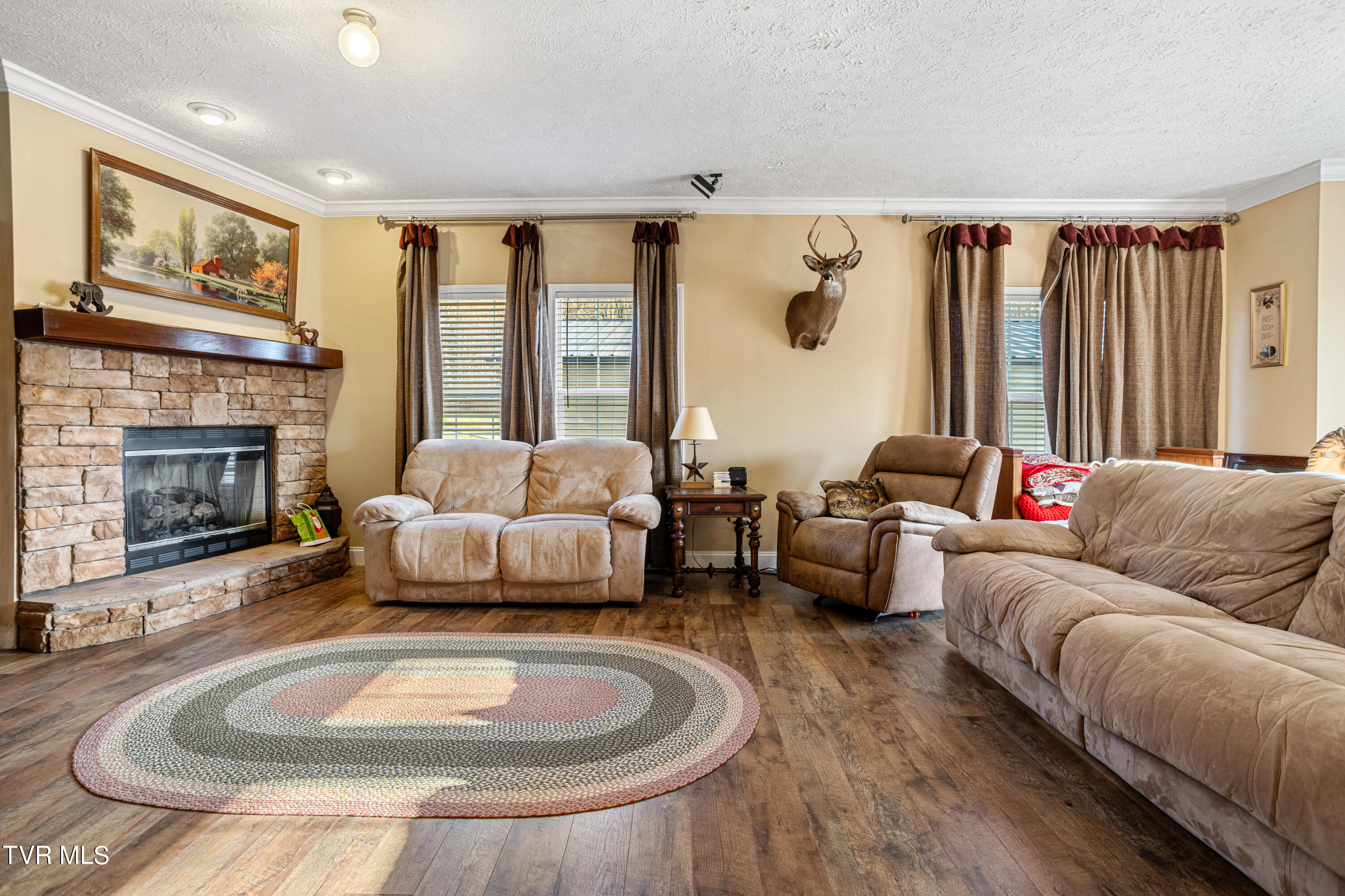 388 Drake Road Bristol, TN 37620 - Photo 32 of 42 177A2540-HDR_1